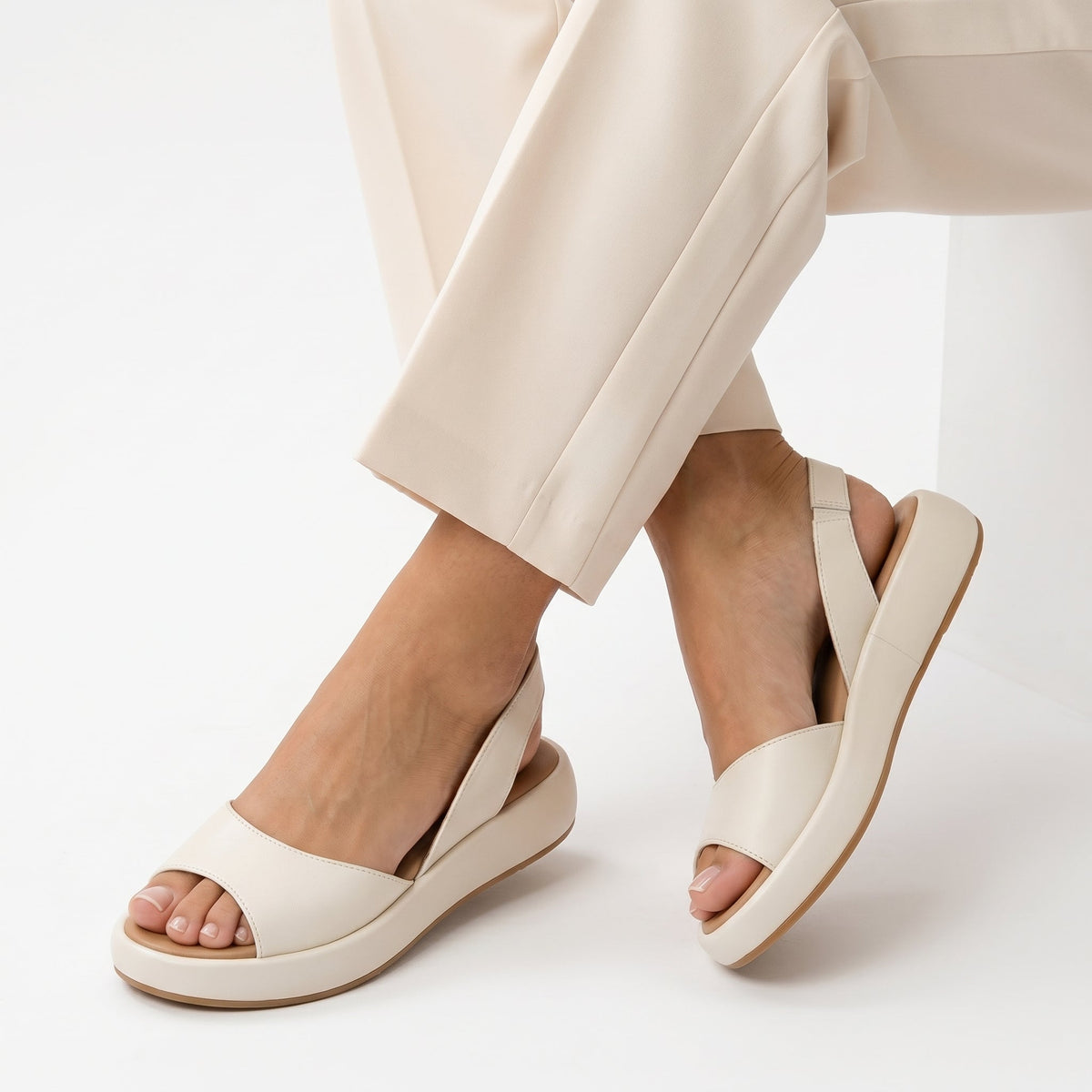 Lévara™ Sandals